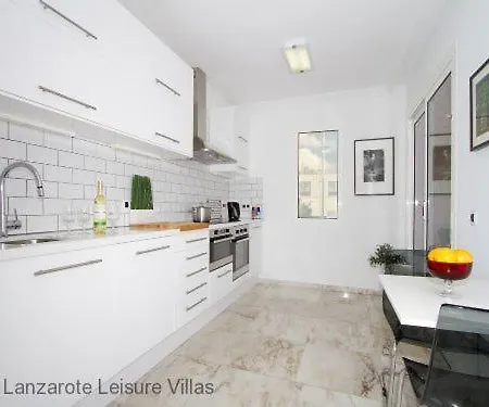 Exceptional Sea View Benedicte By Lanzarote Leisure * Puerto del Carmen (Lanzarote)